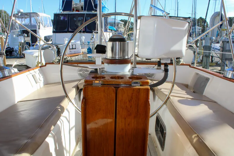 Serene Yacht Photos Pics 