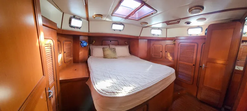 Serene Yacht Photos Pics 