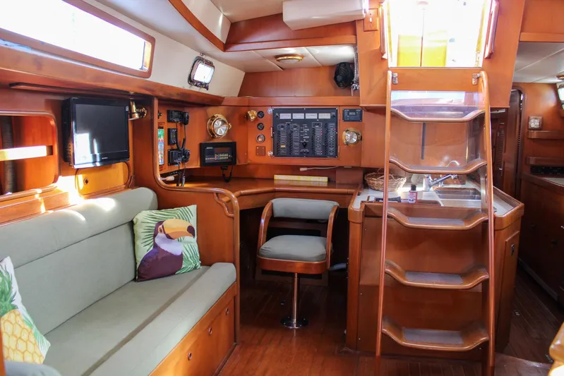 Serene Yacht Photos Pics 