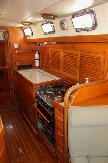 Serene Yacht Photos Pics 