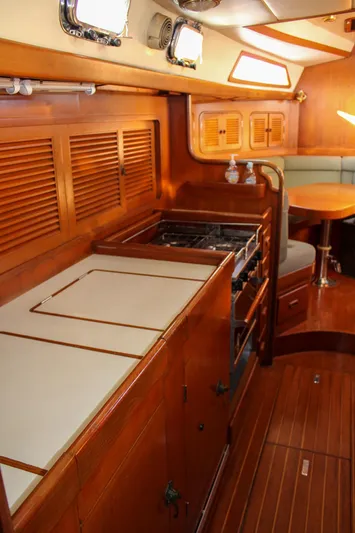 Serene Yacht Photos Pics 