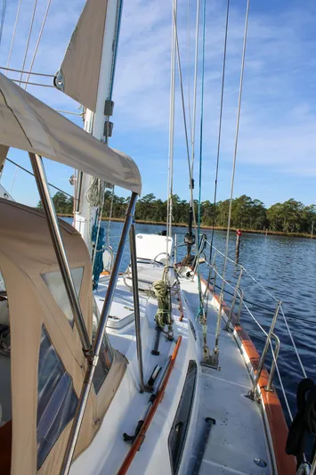 Serene Yacht Photos Pics 