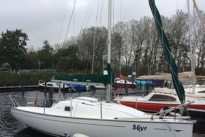 2002 Jeanneau Sun 2000