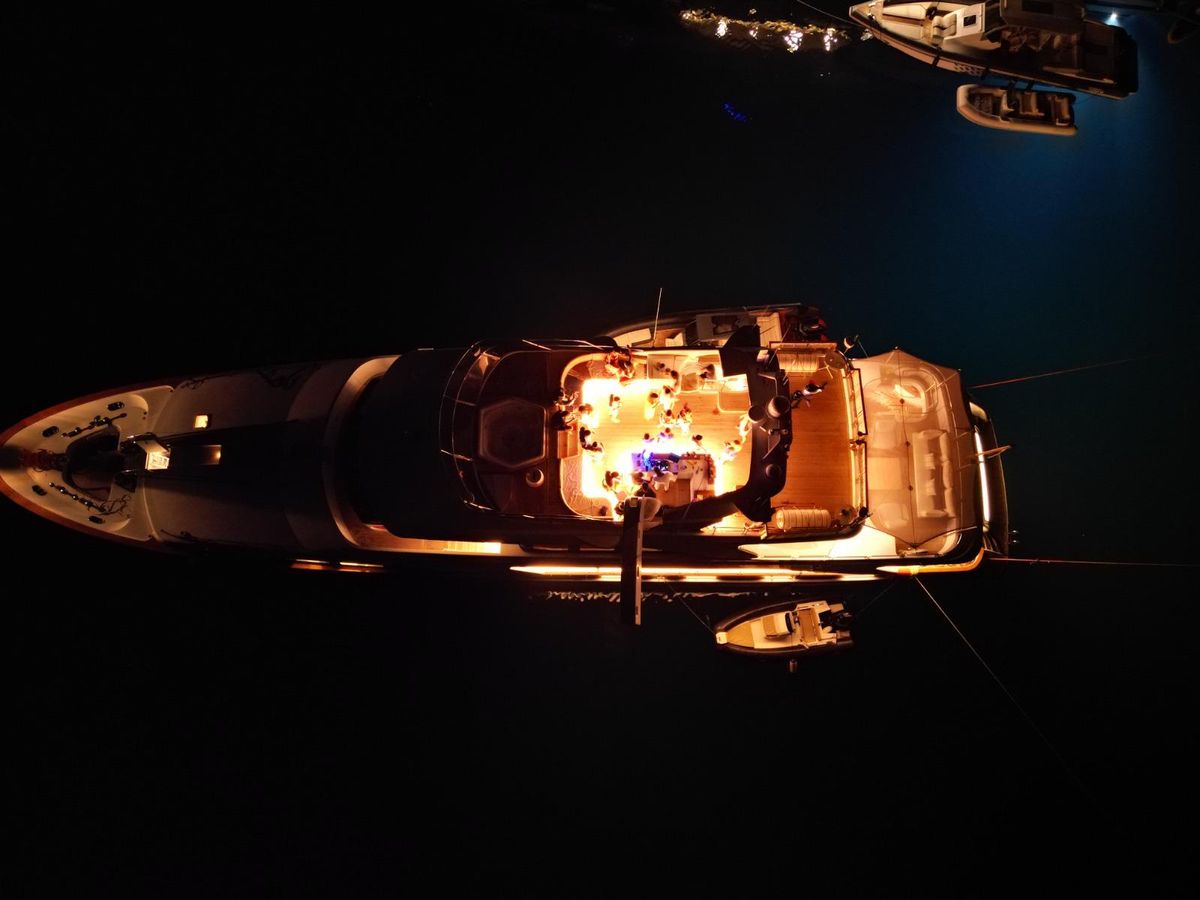 2000 Benetti 115 