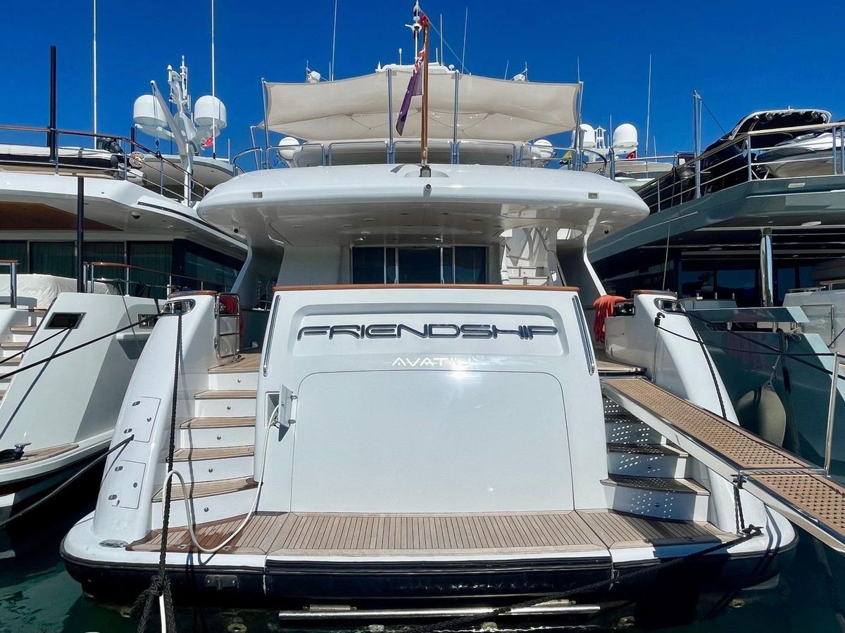 2000 Benetti 115 
