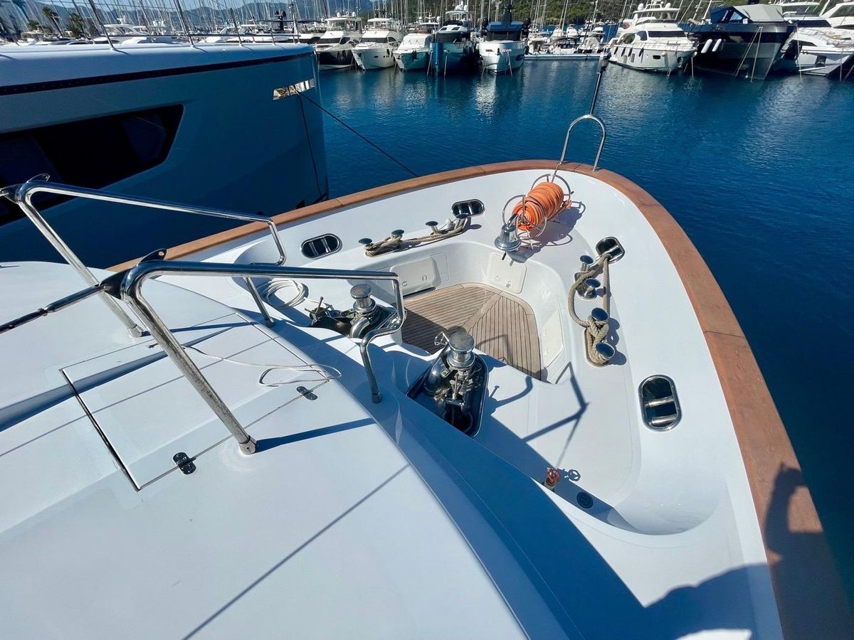2000 Benetti 115 