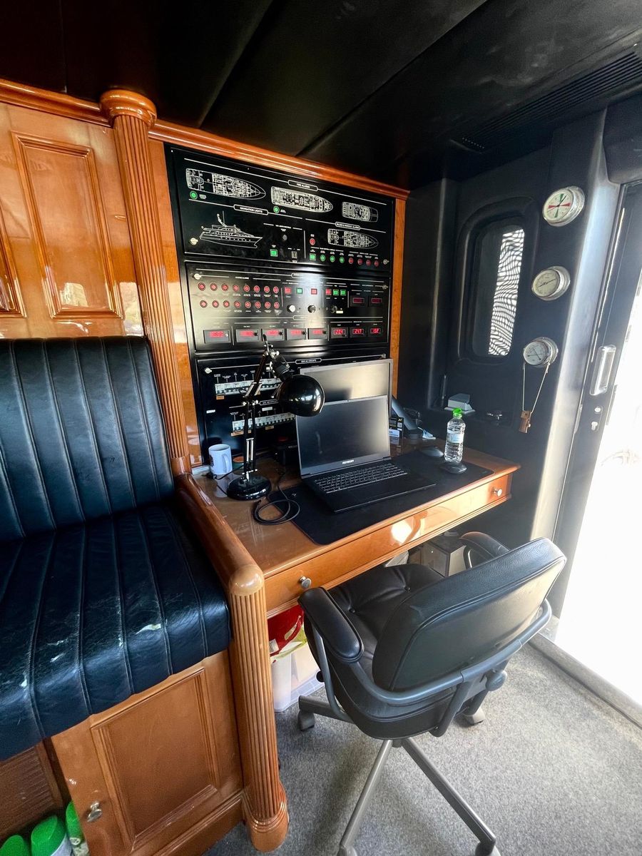 2000 Benetti 115 