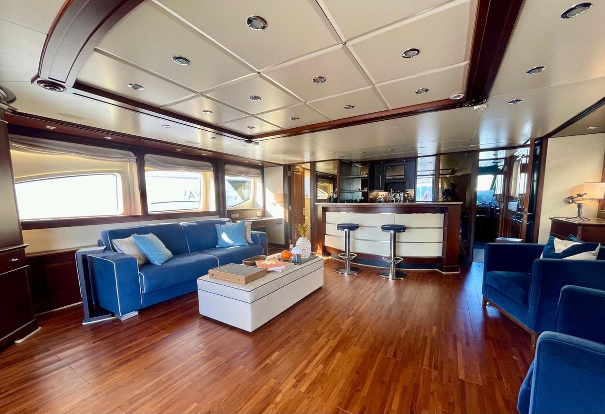 2000 Benetti 115 