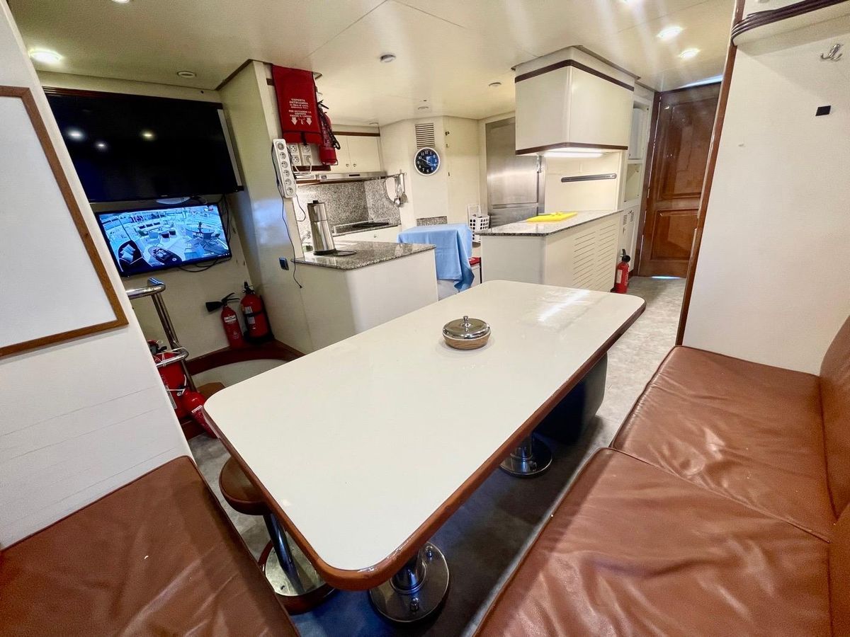 2000 Benetti 115 