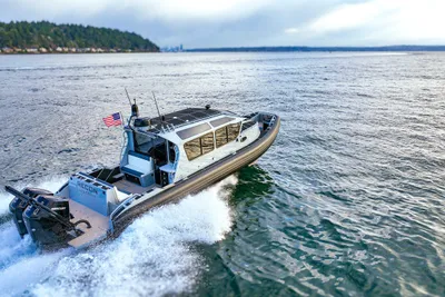 Life Proof 35 Full Cabin
