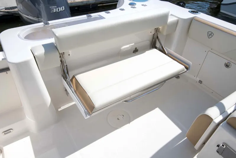 $33,687 Off Msrp !!! Yacht Photos Pics 