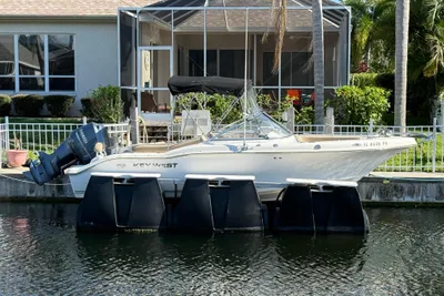 Key West 211 Dual Console