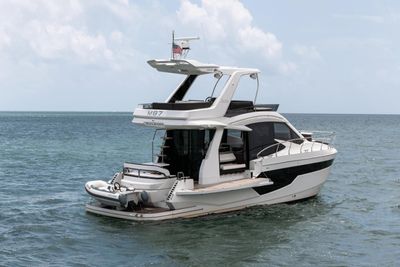 Yacht