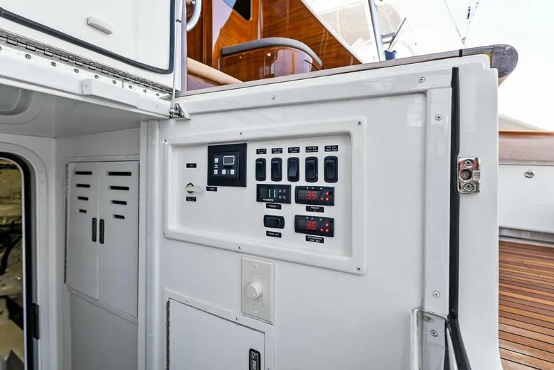 Rachel Anne Yacht Photos Pics 