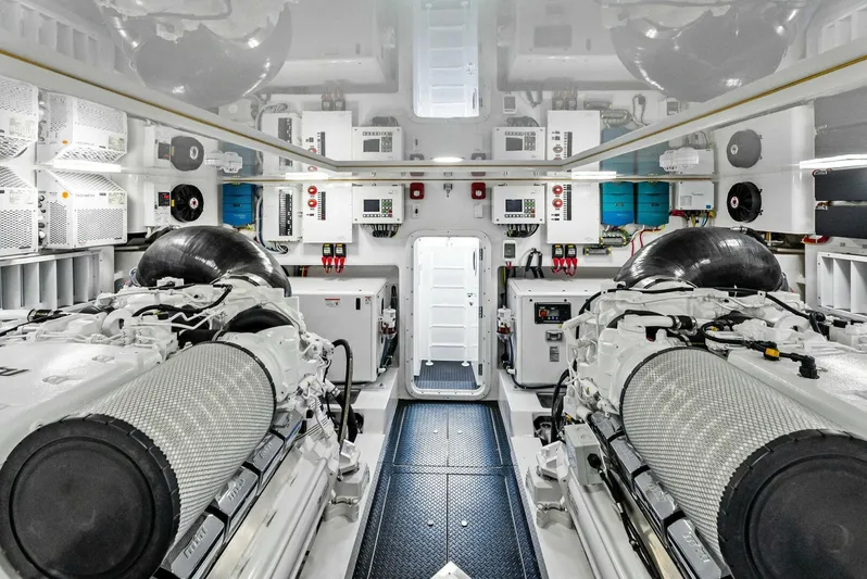 Rachel Anne Yacht Photos Pics 