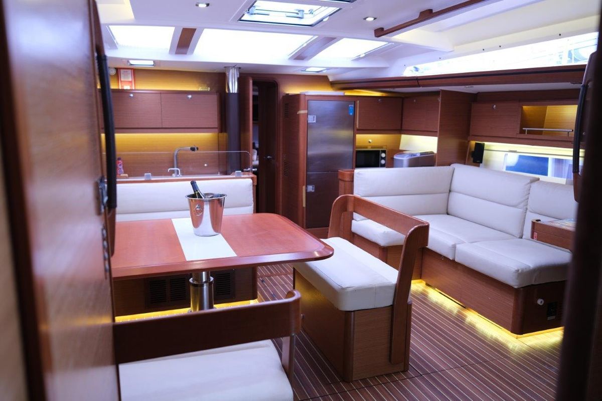 2018 Dufour 56 