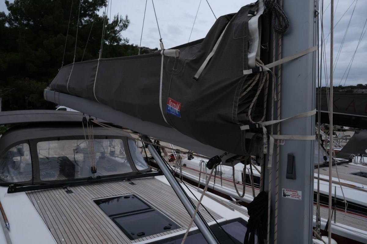 2018 Dufour 56 