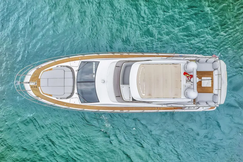 Resilience Yacht Photos Pics 