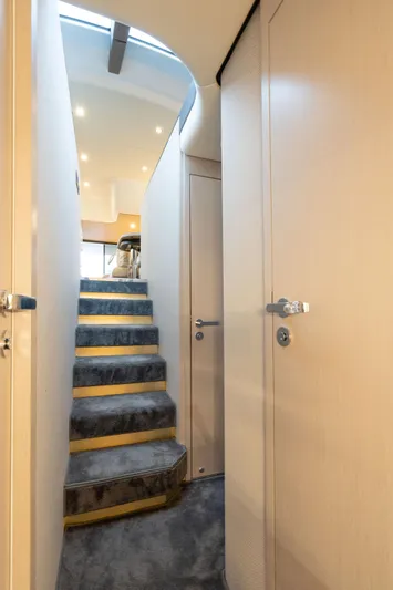 Resilience Yacht Photos Pics 