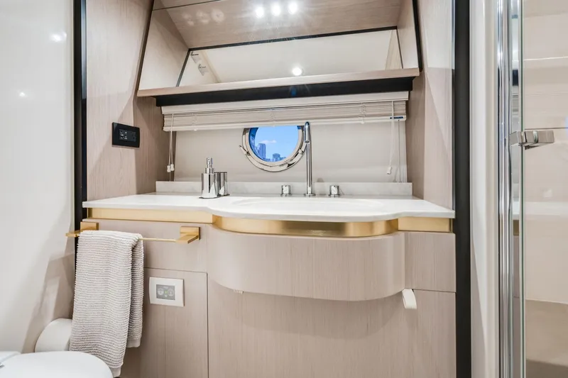 Resilience Yacht Photos Pics 