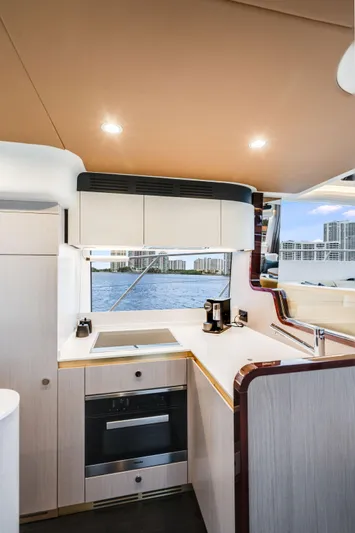 Resilience Yacht Photos Pics 