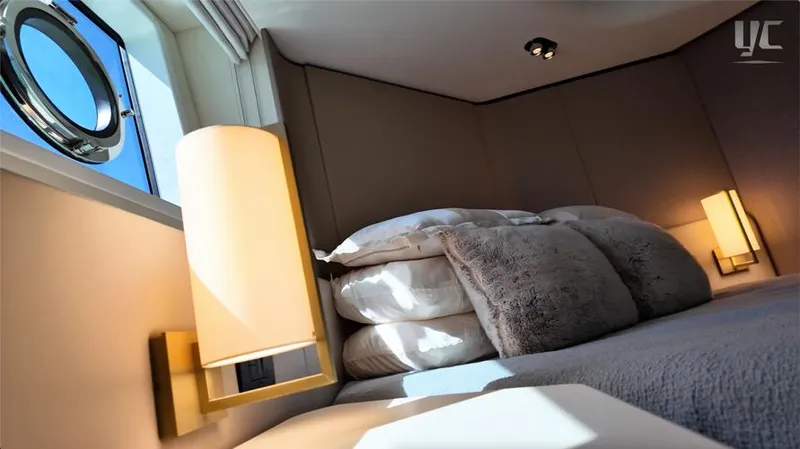 Resilience Yacht Photos Pics 