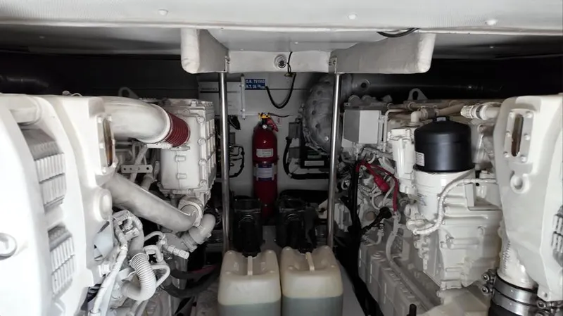 Resilience Yacht Photos Pics 