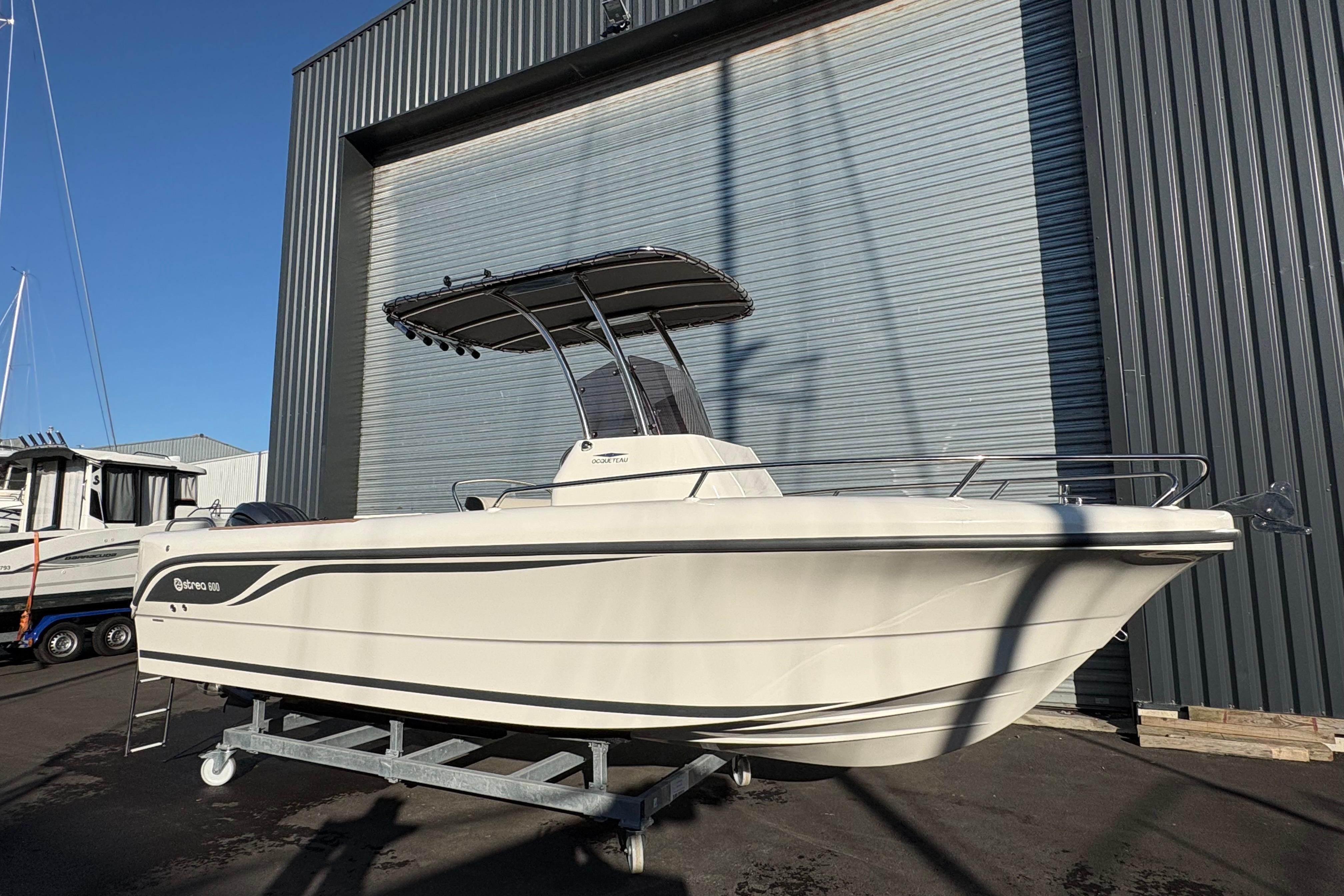 2025 Ocqueteau Ostrea 600 T-top