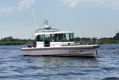 2016 Axopar 28 CABIN