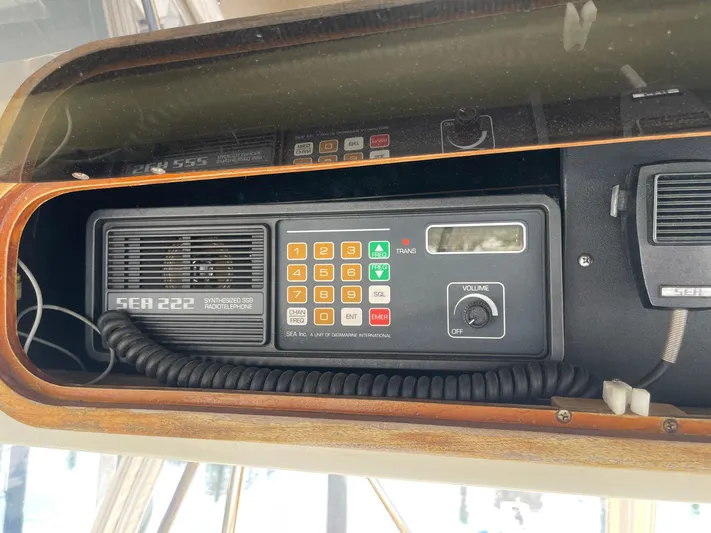 Occtane Yacht Photos Pics 1990 Ocean Yachts 44 Super Sport radio equipment, featuring SEA 222 SSB radiotelephone.