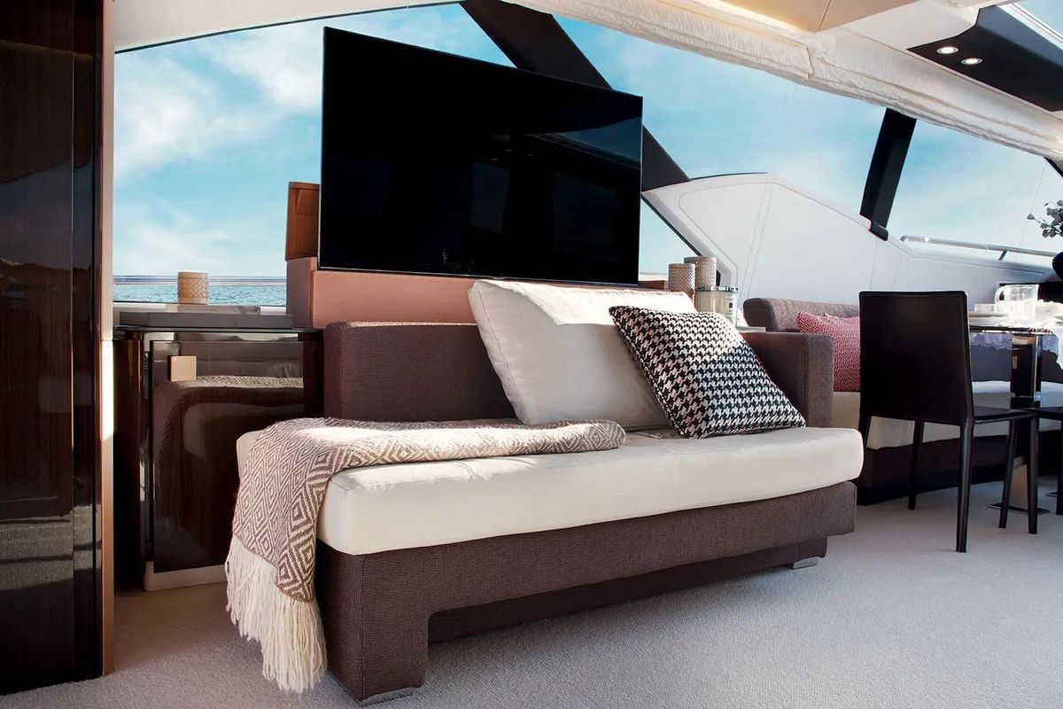 2015 Azimut 78 