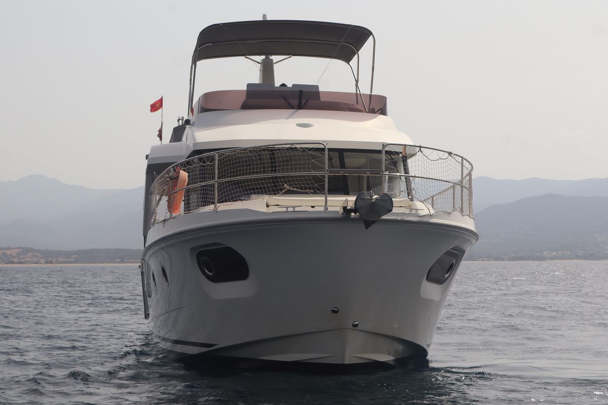 2020 Beneteau 44 