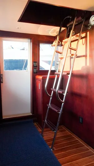 Sunset Grille Yacht Photos Pics 