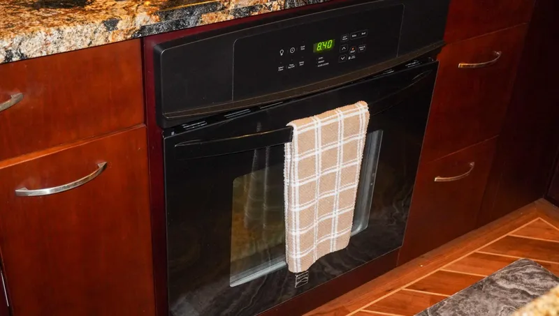 Sunset Grille Yacht Photos Pics 