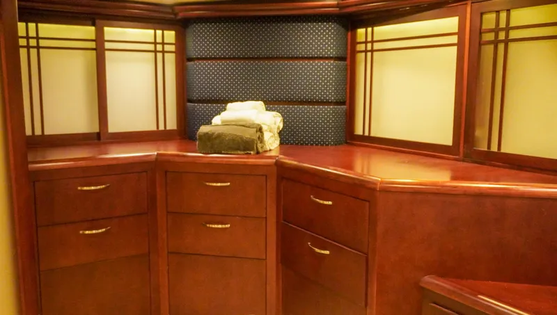 Sunset Grille Yacht Photos Pics 