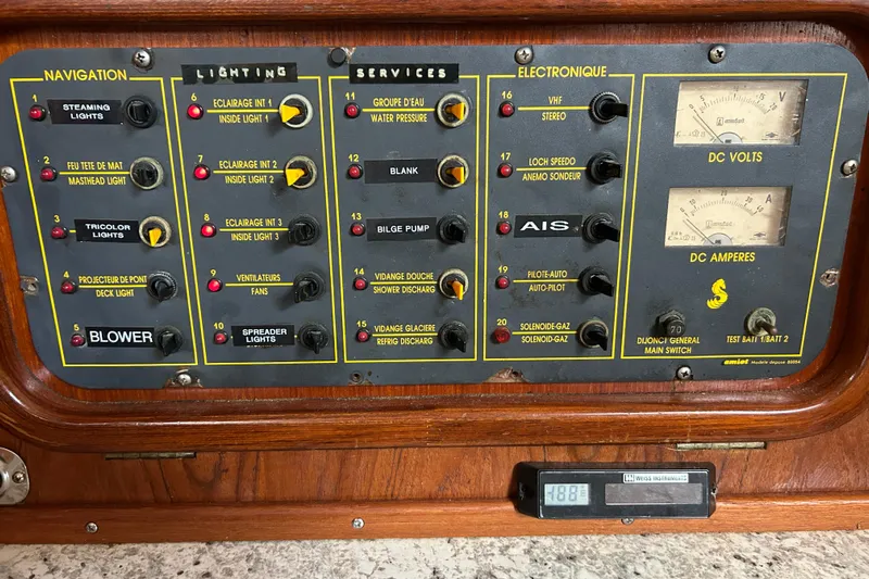 Zephyrus Yacht Photos Pics Control panel of a 1991 Beneteau 500 Oceanis yacht with navigation and electronic systems.