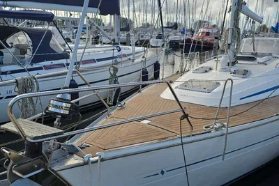 2000 Bavaria 38
