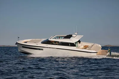 2025 Delta Powerboats 48 Coupe