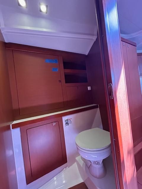 2013 Beneteau 48 