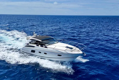 2017 Princess V39