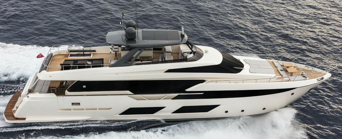 2019 Ferretti Yachts 93 