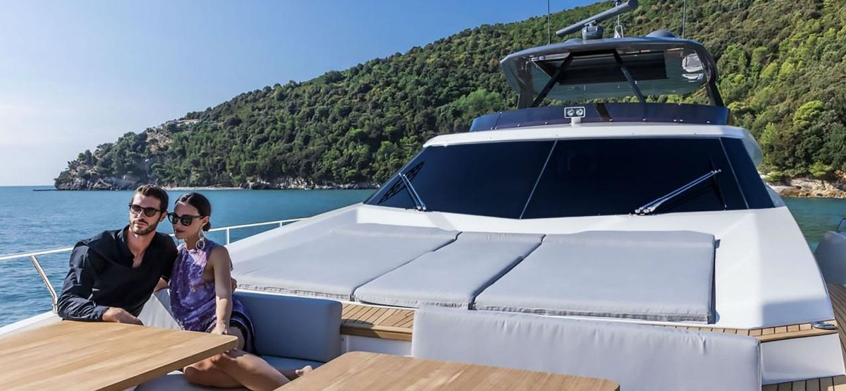 2019 Ferretti Yachts 93 