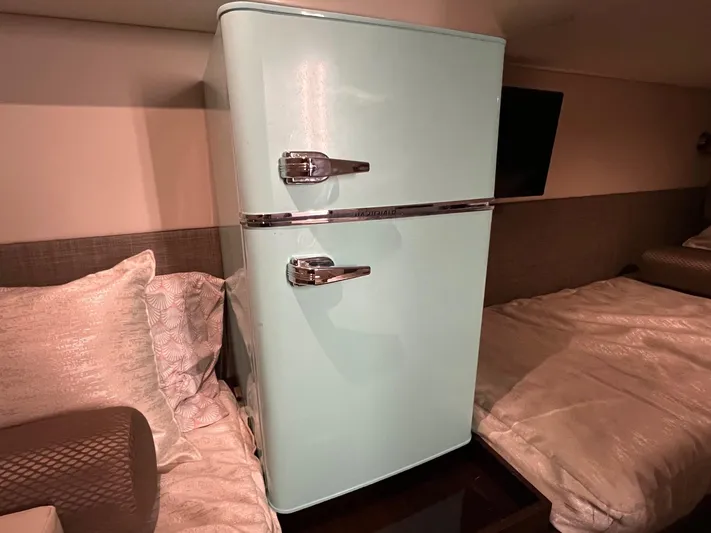  Yacht Photos Pics Retro fridge in 2017 Sea Ray Sundancer 400 yacht interior.