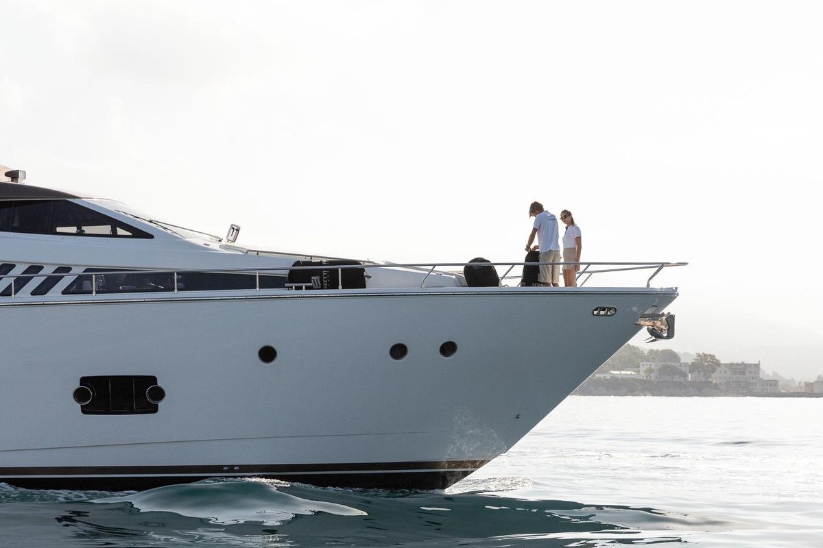 2016 Ferretti Yachts 81 