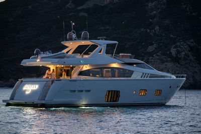 Yacht