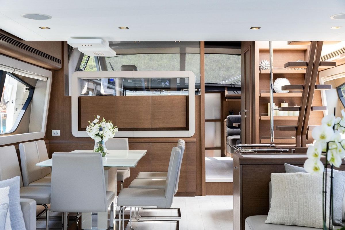 2016 Ferretti Yachts 81 