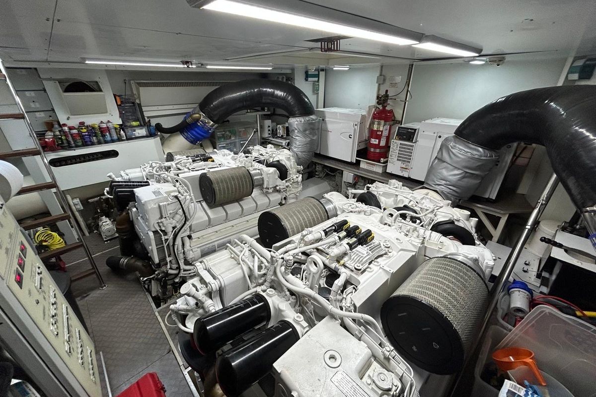 2016 Ferretti Yachts 81 