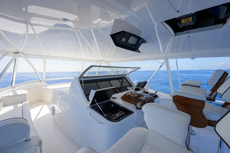 A Salt Weapon Yacht Photos Pics Viking 80 A SALT WEAPON - Helm Station