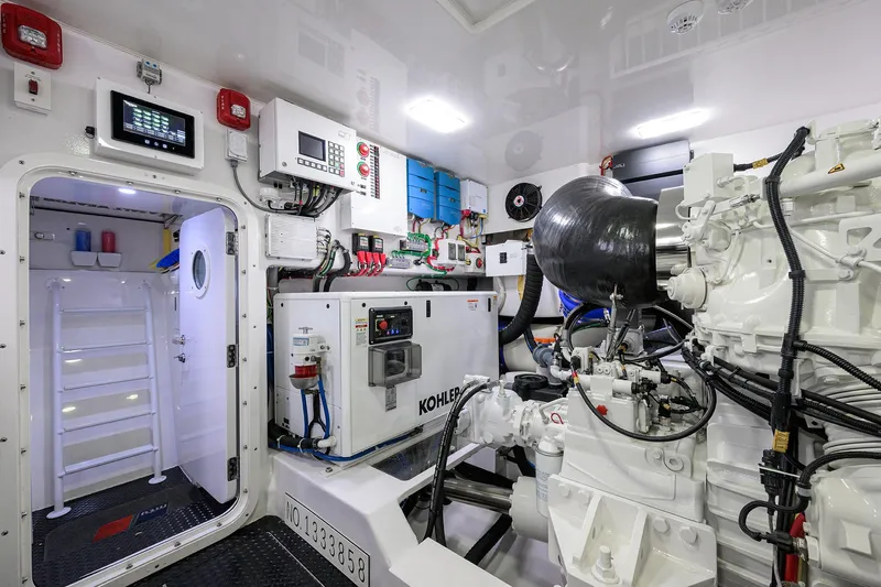 A Salt Weapon Yacht Photos Pics Viking 80 A SALT WEAPON - Engine Room