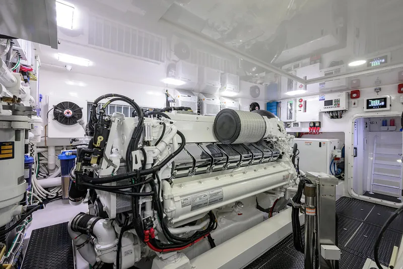 A Salt Weapon Yacht Photos Pics Viking 80 A SALT WEAPON - Engine Room